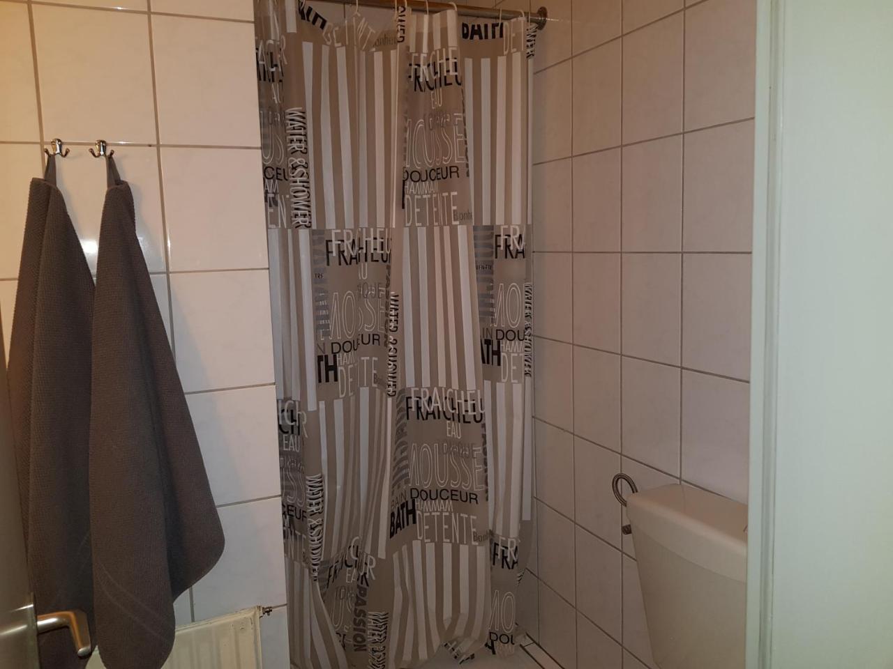 Hotel Restaurant Zur Hexe Überherrn Buitenkant foto