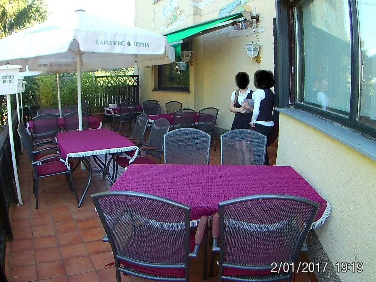 Hotel Restaurant Zur Hexe Überherrn Buitenkant foto