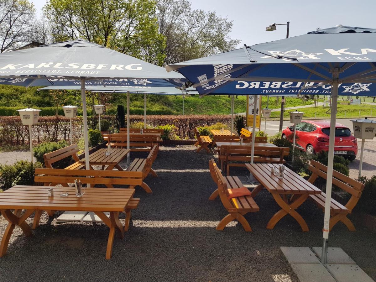 Hotel Restaurant Zur Hexe Überherrn Buitenkant foto